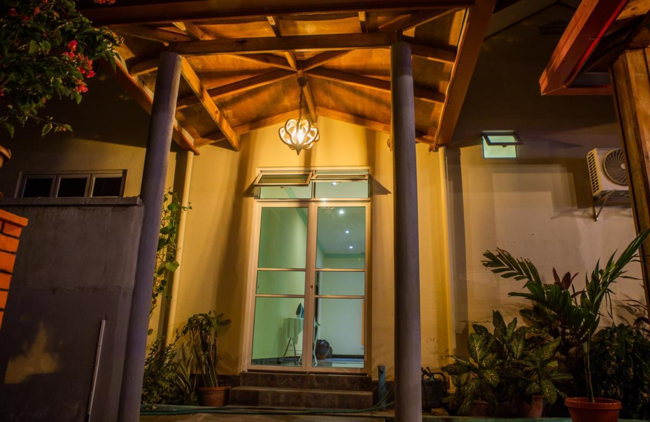 Charming Holiday Lodge- Addu Atoll Meedhoo, Maldives Luaran gambar